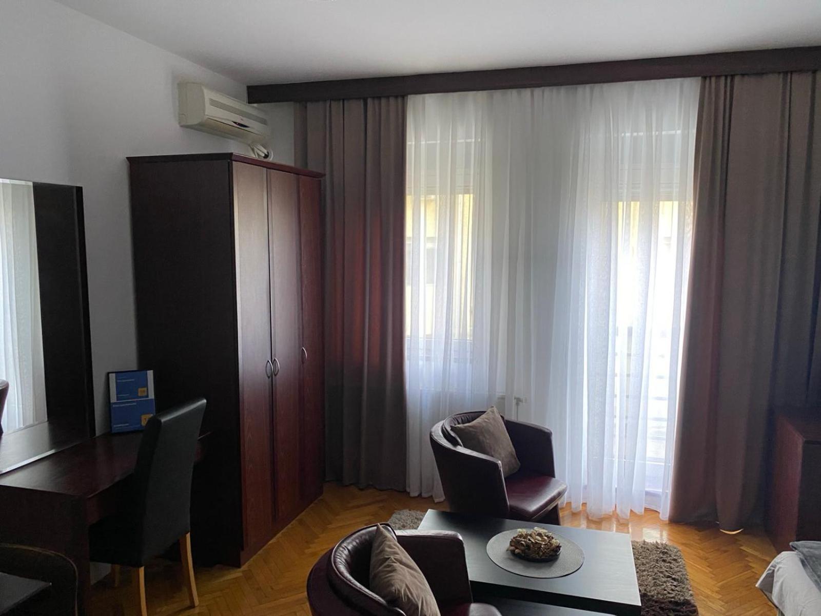 Dini Apartments Нови-Сад Экстерьер фото